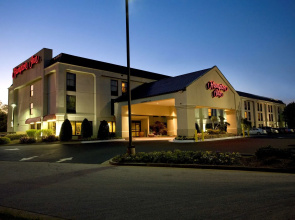 Hampton Inn Atlanta - Newnan