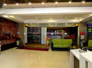 OYO 1019 Hotel Flora Inn