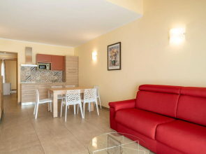 Residence Dany Appartamenti Con Cucina Vista Lago Piscina E Parcheggio