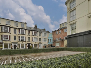 1 Bed Flat - Sleeps 2 - Wifi