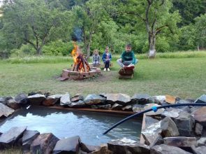 Camp-Woods Likani