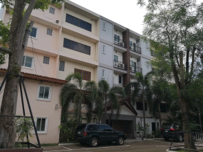 Baan Worachan Hotel