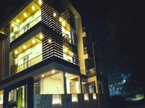 Collection O 27732 Hotel Avasa Inn