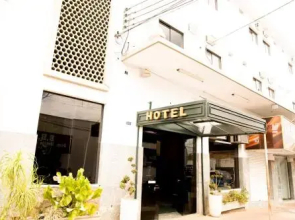 Central Plaza Hotel