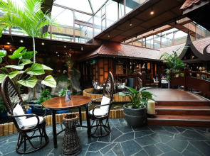 Mövenpick Grand Al Bustan Dubai