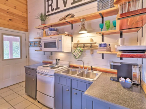 Updated Mtn View Studio w/ Loft - Near River!