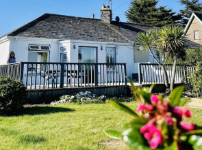 Wavecrest Holiday Cottage