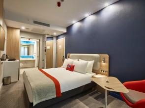 Holiday Inn Express Istanbul - Atakoy Metro by IHG