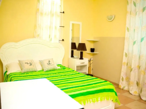 Apartment With 2 Bedrooms in Pereybere, With Pool Access, Enclosed Gar