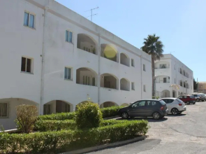 The Blue House - Marina Bay View