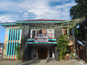 OYO 1240 Hotel Pantai Jaya
