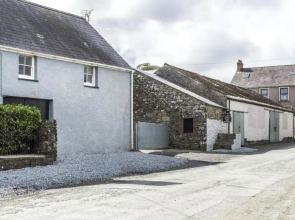 Ashgrove Farm - 1 Bedroom Apartment - Llawhaden