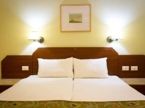 De La Mer Hotel - by Zvieli Hotels