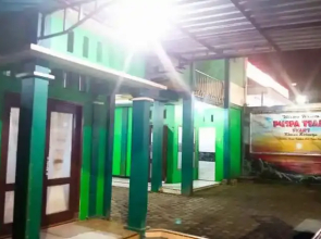 Puspa Tiara Syar'i Guci Mitra RedDoorz