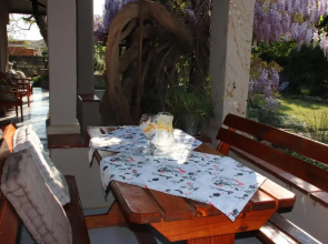 Top House Bed & Breakfast
