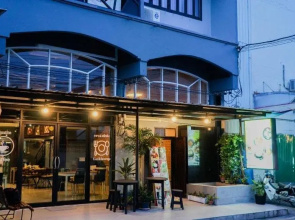 Nara Cafe and Hostel Don Mueang
