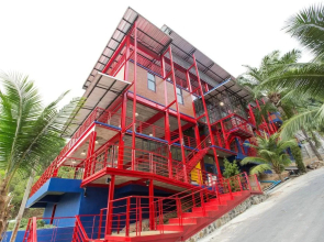Khunsuek Muay Thai Hostel
