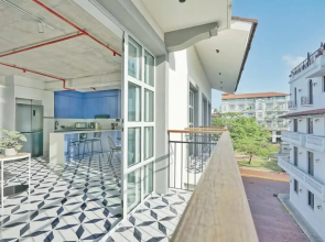 w Picturesque 2BR in Plaza Herrera