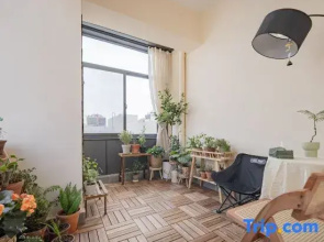 Jinan solitary shadow Hostel