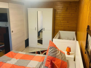 Comfortable Spa Town Home