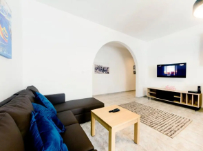 Central 3 Bedroom Entire Apartment Msida