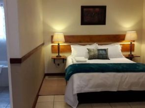 Sugar Rose Guesthouse - Kempton Park B&B