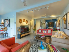 Legacy by Hireavilla- Full Field View Villa w Pool