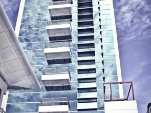 Allure Hotel & Suites