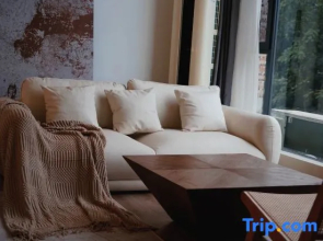 First Seeing the Far Mountain Natuae Senjun Yunhai Concept Homestay