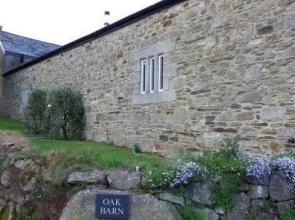 Oak Barn
