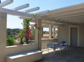 Studio with sea view enclosed garden and wifi at Porto Heli