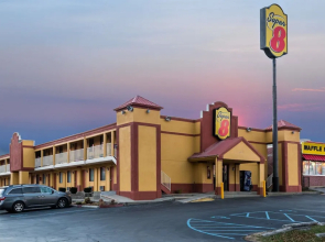 Super 8 By Wyndham Indianapolis