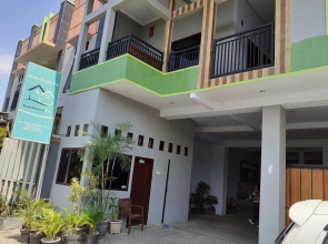 OYO 2453 Artha Graha Vip
