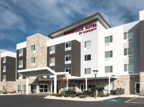 TownePlace Suites by Marriott Oconomowoc
