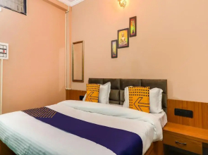 Sky inn by OYO Rooms