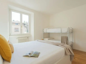 Ponente Balcony & Garden by Rent all Como