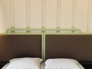 Waves By Jumbo Holidayz