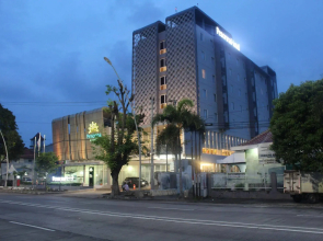 Pesonna Hotel Tegal