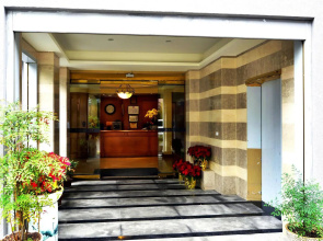 Apollo Hotel