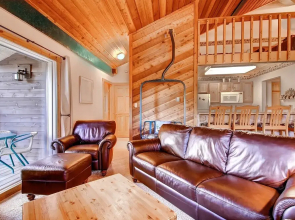 Double Eagle Bldg. B #32