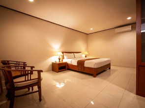 Yulia Beach Inn Kuta