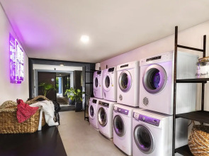 Отель Mamaka by Ovolo