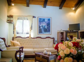 Gioia Traditional House