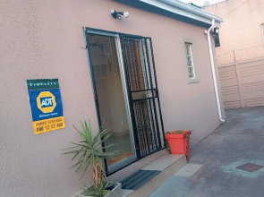 Milly Guest House Jhb