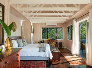 Prana Lodge