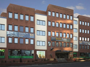 HOF - 100 Kings Road Apartments