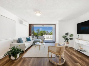 Lovely 2bd Unit, Patio and views. Best weekly rate