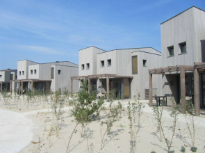 Oasis Punt-West Hotel & Beach Resort