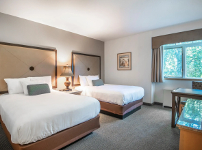 Fairbanks Princess Riverside Lodge