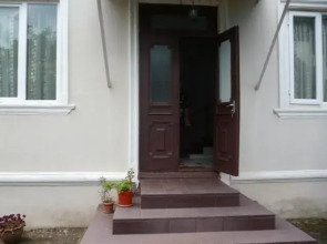 Irakli Guest House